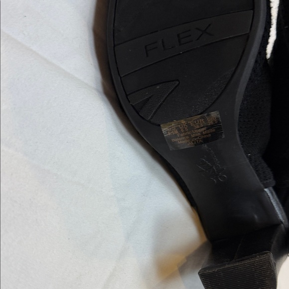 Life Stride Black Knit Peep-Toe Heeled Boots size 8.5 stretchy and comfortable - Picture 10 of 13